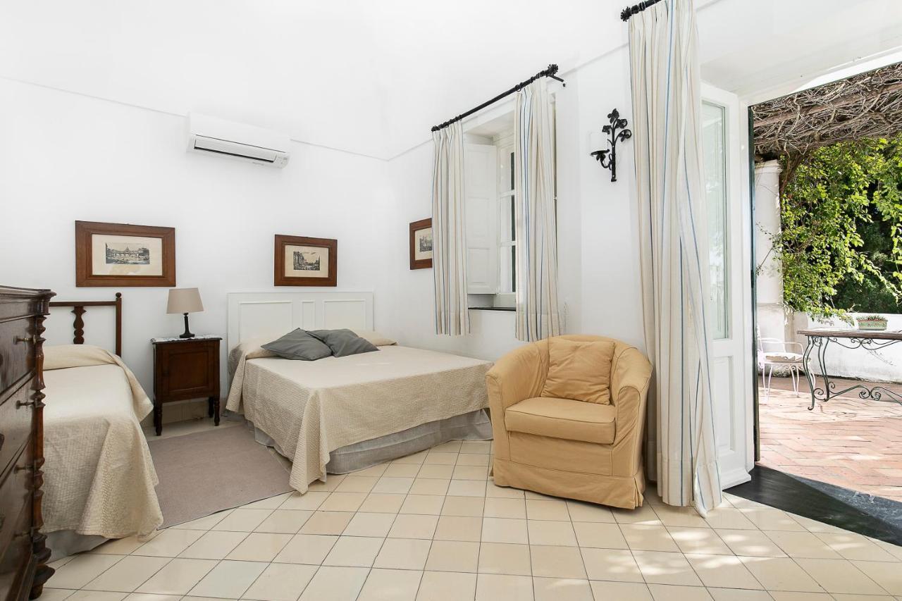 アナカプリ Il Geranio Bed & Breakfast エクステリア 写真